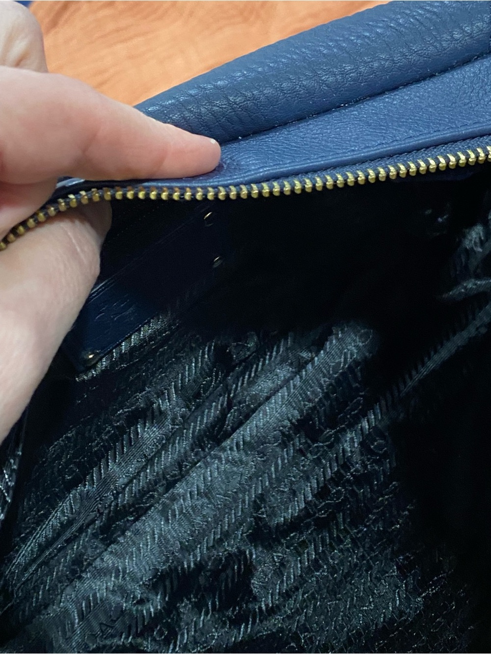 Navy Leather Shoulder Bag - Picture 9 of 13